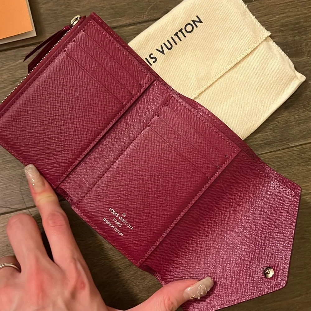 LV Compact Wallets -  NEW - Picture 3 of 10